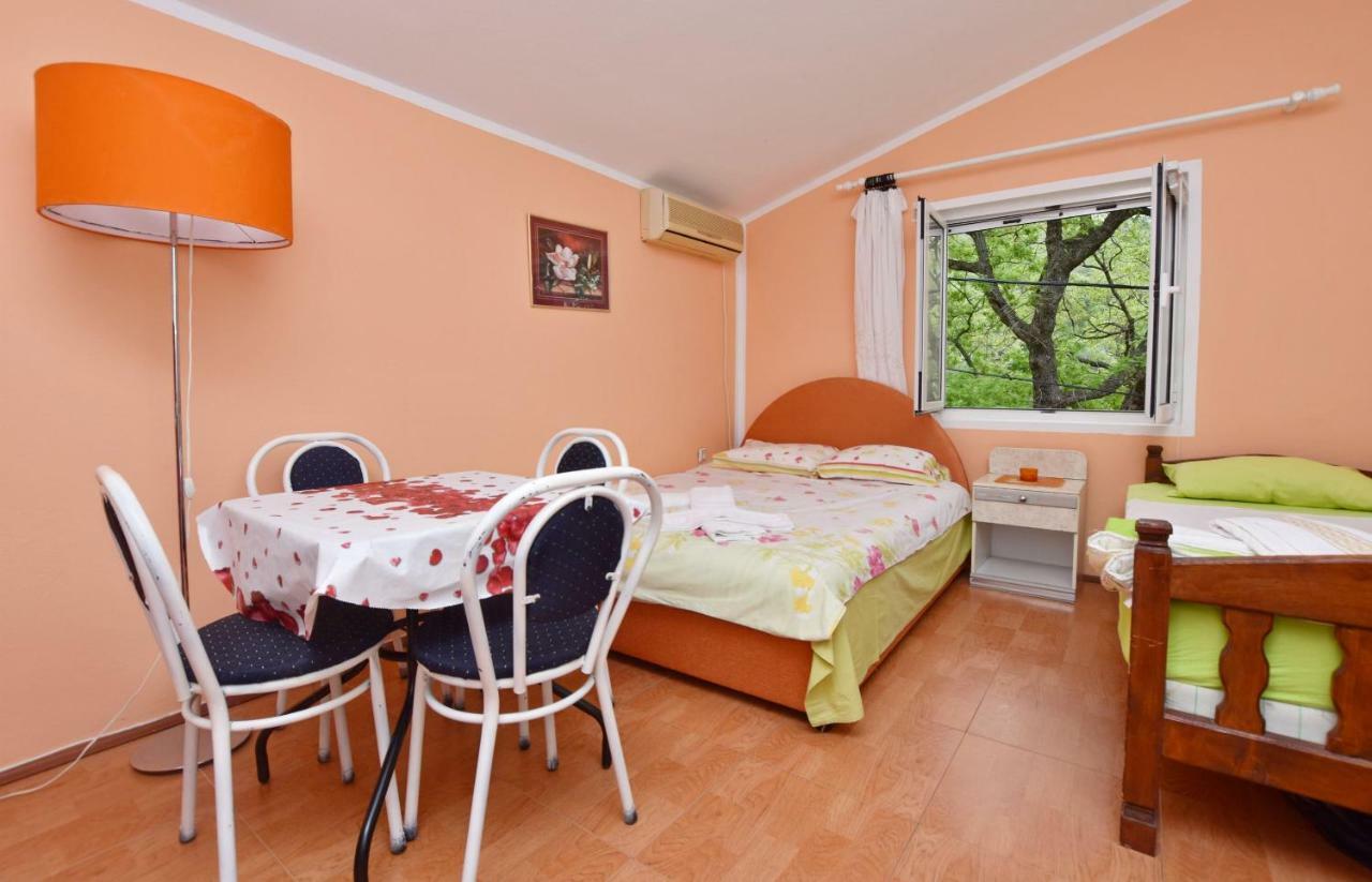 Apartments Siljak Petrovac Εξωτερικό φωτογραφία